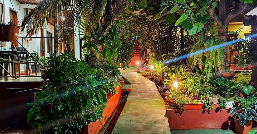Hospedaje Jose Gorgues ปูแอร์โตอีกวาซู ภายนอก รูปภาพ